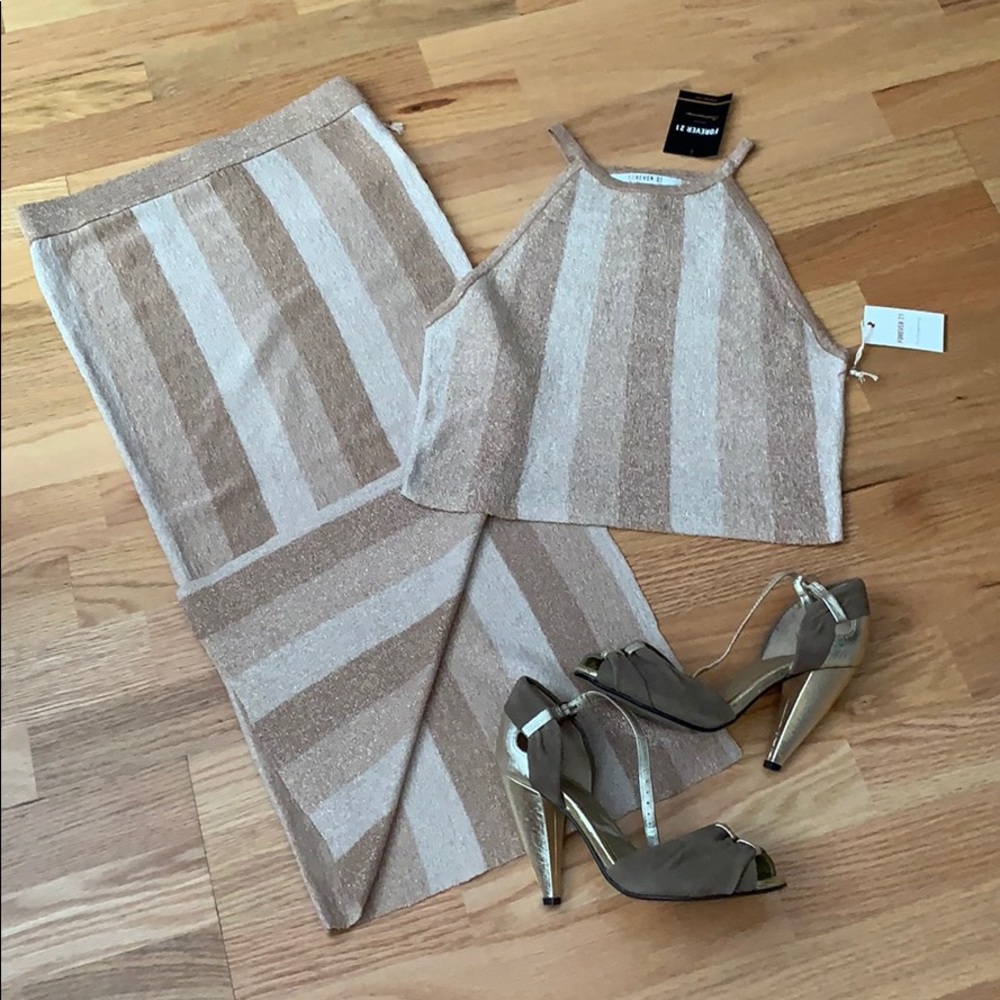 📍FIRM📍NWT 2PC Knit set Skirt&Top Gold ✨ metallic champagne 🌟 - Picture 1 of 16